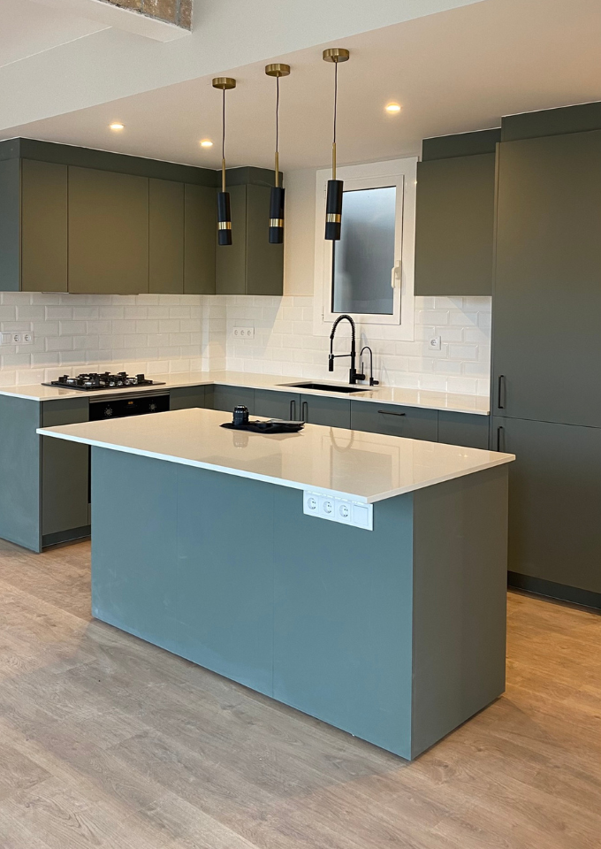 Iluminación cocina Poble Sec